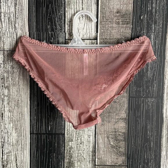 Adore Me Push-up Bra and Panties - Picture 6 of 7